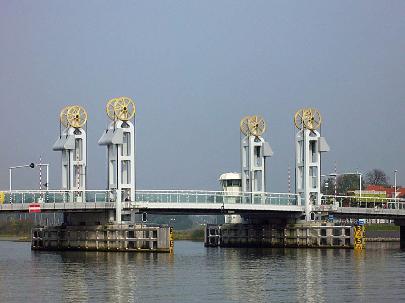 Brücke über die IJssel in Kampen